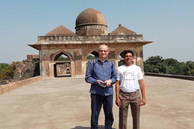 2 day tour from Mumbai to architectural wonder of Mandu - Day 2: The long road to Mandu