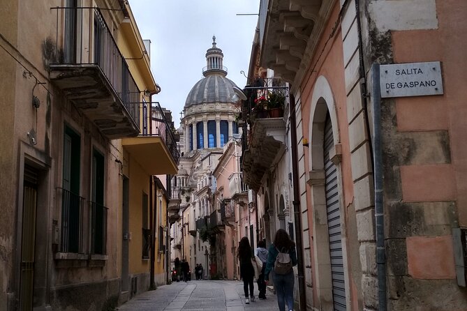 3-hour walking tour Discovering Ragusa Baroque - Santa Maria dell’Itria and Palazzo Cosentini