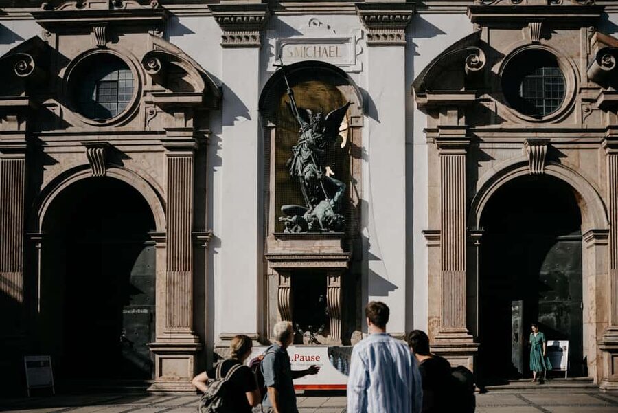 500 Years of Munich Architecture (Max. 16 Guests) - Munich architecture explained through time