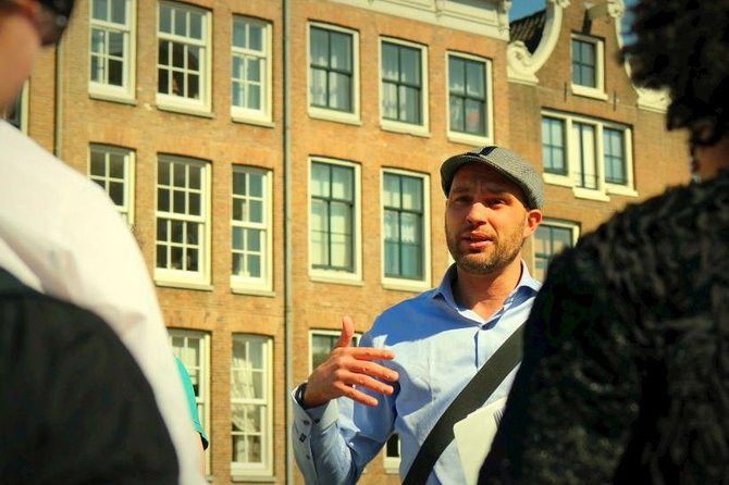 Amsterdam Architecture Tour - Late 17th century architecture and religious limits