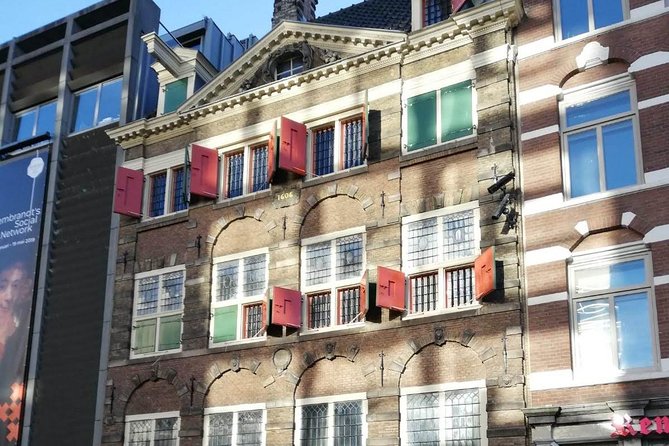 Amsterdam Walking Tour. All about History, Architecture, Traditions & Anecdotes. - Begijnhof, one of the quietest pauses
