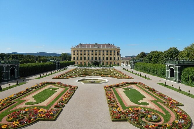 An Architectural insight of Vienna on a Private Tour with a local - The guide can make or break the experience