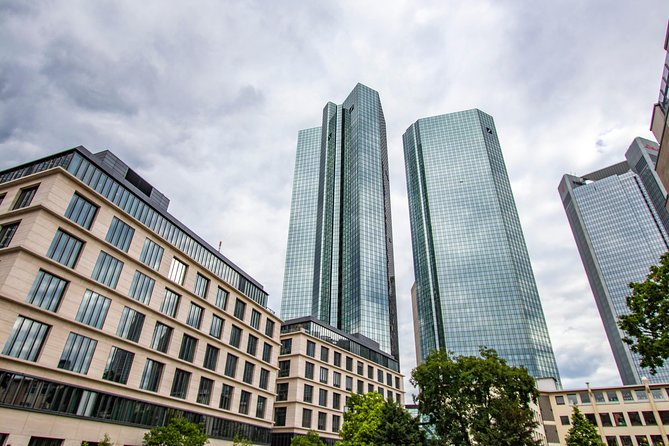 Architectural Frankfurt: Private Tour with a Local Expert - What a private local guide adds