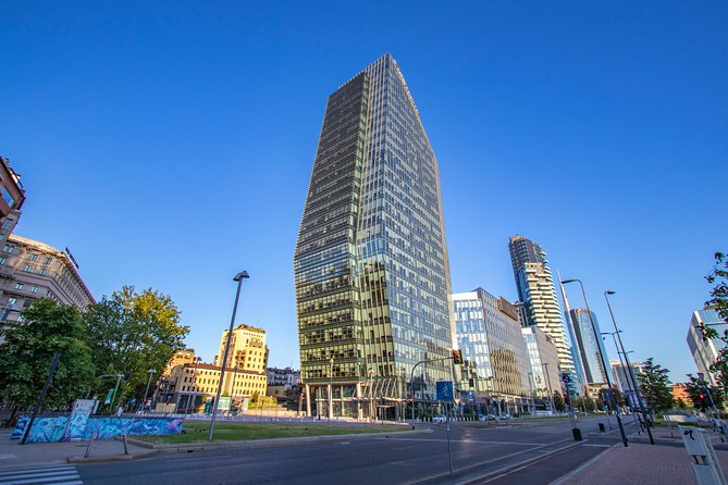 Architectural Milan: Private Tour with a Local Expert - Key points to know before booking