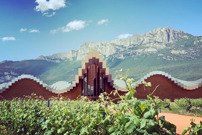 Architectural Rioja Small Group Wine Tour with Lunch from Bilbao - From Bilbao to Rioja by way of the Sierra de Cantabria
