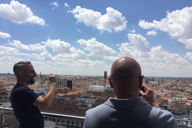 Architecture tour Gran Vía from its best rooftops 20thC - What Emilio adds to the experience