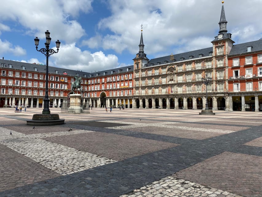 Architecture Tour: Old Historic Madrid with an architect - Why Madrid’s old center works best as a walking lesson