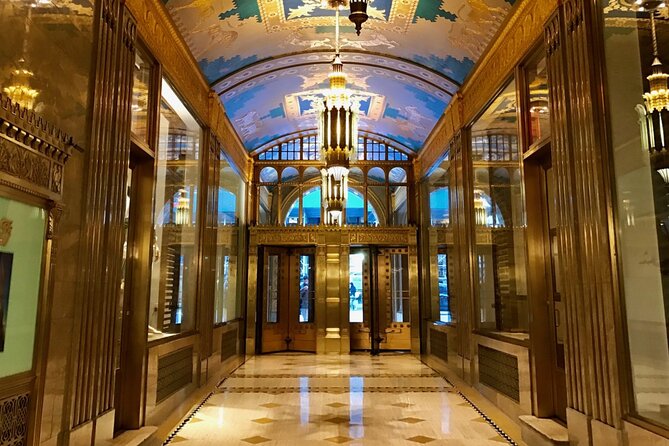 Art Deco and Architecture Midtown Landmarks Tour - Fred F. French Building and the value of a lobby