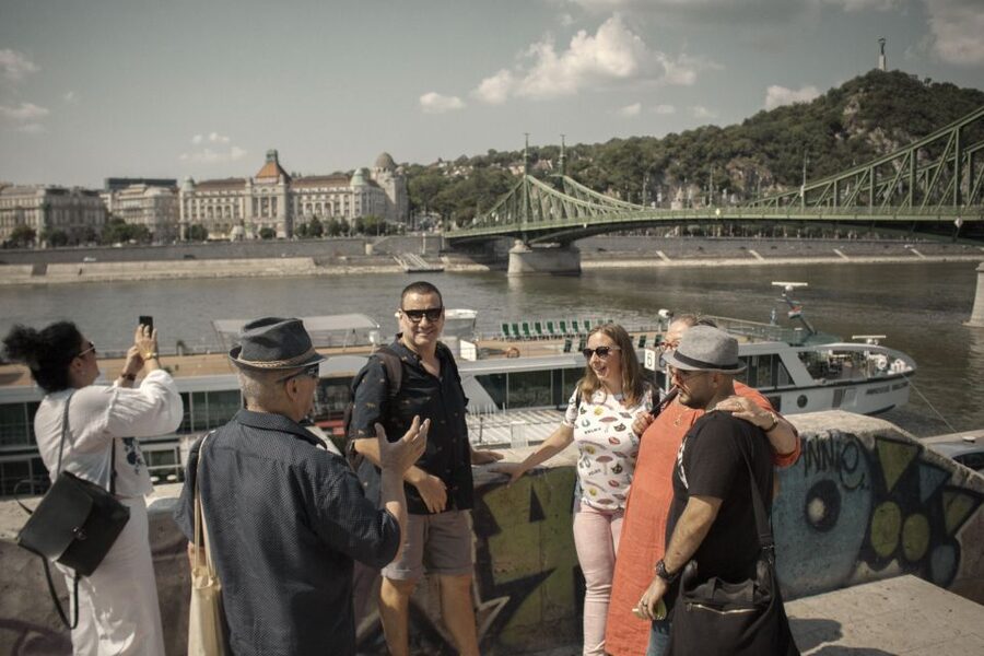 Art Nouveau Tour in Budapest: 3-Hour Private Tour - Comfort, weather, and walking pace