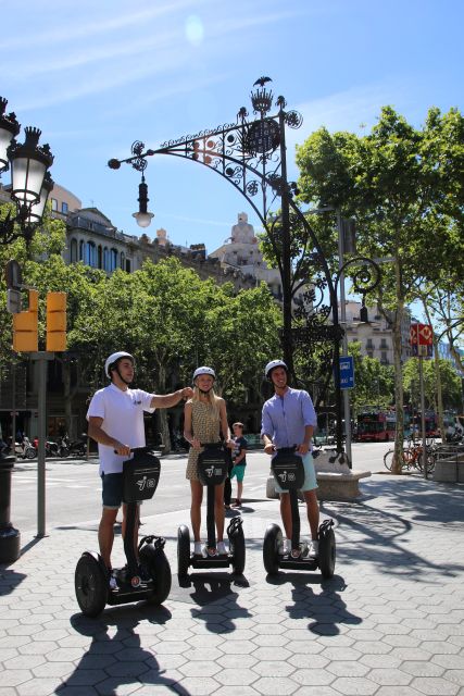 Barcelona: 2.5-Hour Gaudí Segway Tour - Starting beneath Arc de Triomf