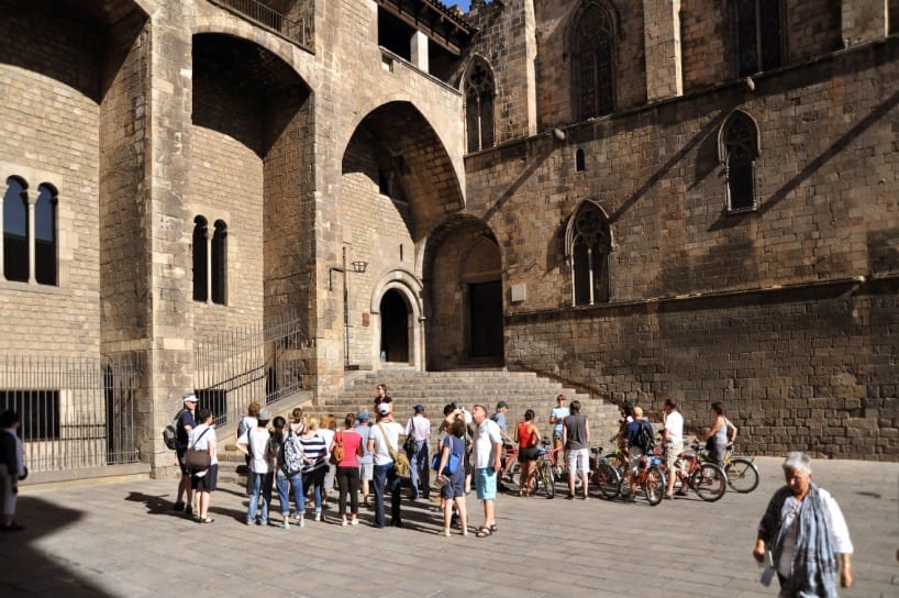 Barcelona 2-Hour Gothic Walking Tour - Why the Gothic Quarter needs a guide