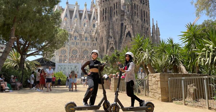 Barcelona: 3-Hour Sagrada Familia eScooter Tour - Starting at Robot City Barcelona