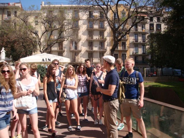 Barcelona: Art Nouveau & Gaudí Tour - From Barcelona’s World Fair to the week of tragedy