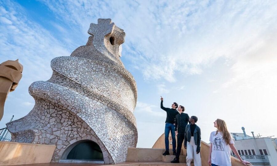 Barcelona: Casa Batlló, Casa Milà & Casa Vicens Guided Tour - What Casa Vicens adds, and what it does not