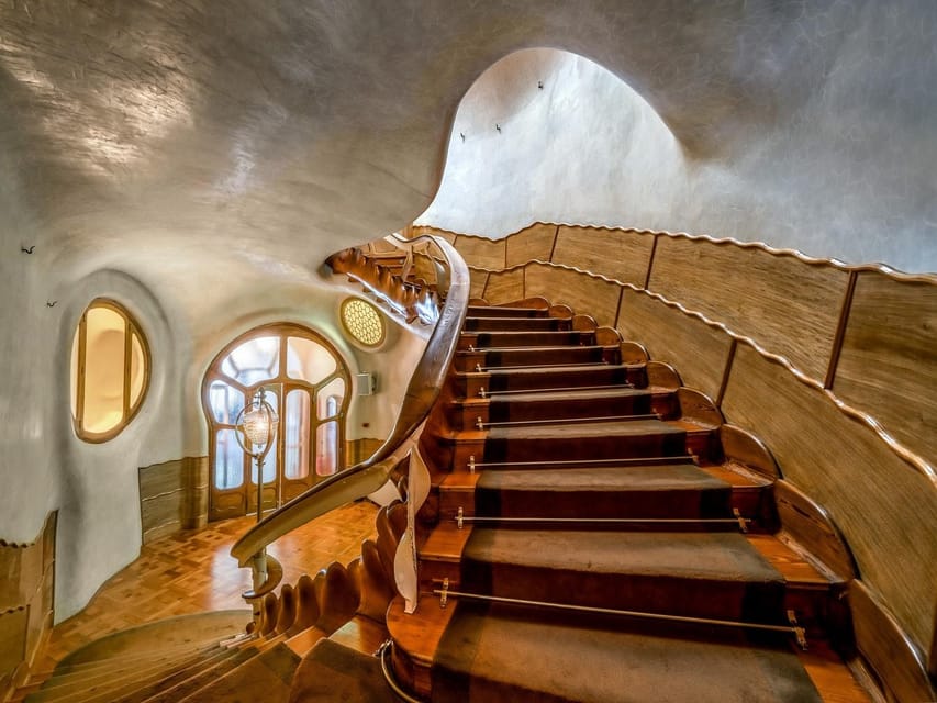 Barcelona: Casa Batlló, Casa Milà & Casa Vicens Guided Tour - Price, pace, and who should book