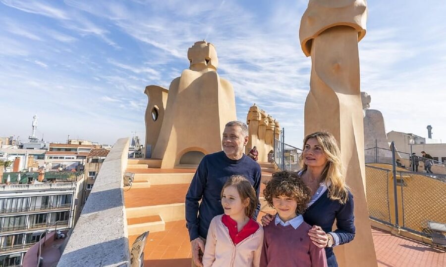 Barcelona: Casa Batlló, Casa Milà & Casa Vicens Guided Tour - Should you book this Gaudí tour?