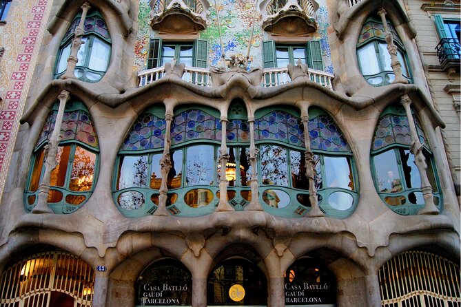 Barcelona: Casa Batllo Timed Entrance Ticket with Audio Guide - Seeing Casa Batlló beyond the famous façade