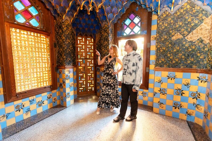 Barcelona: Casa Vicens, Pedrera, and Casa Batlló Guided Tour - Who should book this Gaudí route?