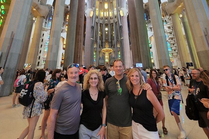 Barcelona City Tour: Gothic Pedrera, Sagrada Familia & Park Güell - What the $302.33 price really covers