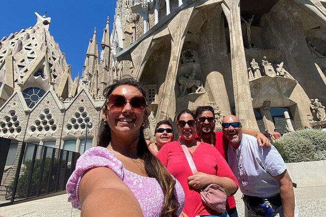 Barcelona City Tour: Gothic Pedrera, Sagrada Familia & Park Güell - The guide can make or break this long day