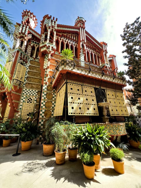 Barcelona: Discover Gaudí, Sagrada Familia, and Park Güell - Is $158 a fair price?