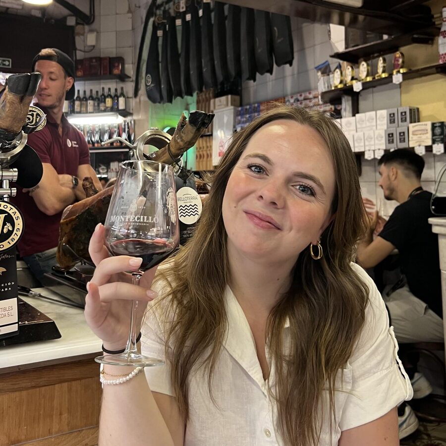 Barcelona: El Born and Gothic Quarter Wine & Tapas Bar Tour - The Gothic Quarter adds more than atmosphere