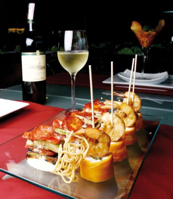 Barcelona: Evening Walking Tour in the Gaudi Area with Tapas - Who should book this tapas walk