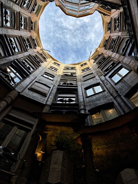 Barcelona: Exclusive Exploration of Gaudi's Masterpieces - A fast, focused look at Gaudí’s Barcelona