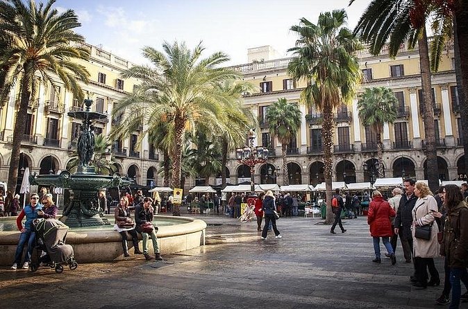 Barcelona: first steps (from Sagrada Familia to Rambla) - Roman Barcelona gives the city its oldest layer