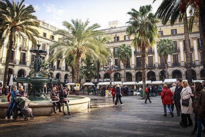 Barcelona: first steps (from Sagrada Familia to Rambla) - Modernist Barcelona explains the route’s famous opening