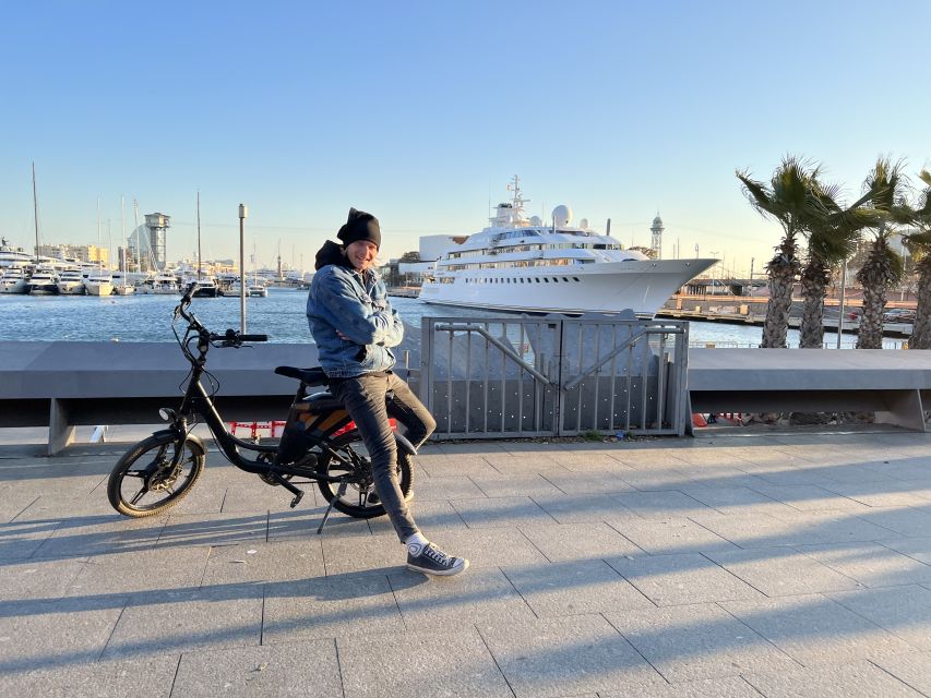 Barcelona: Gaudi Guided E-Bike Tour - E-bike, Segway, or e-scooter?