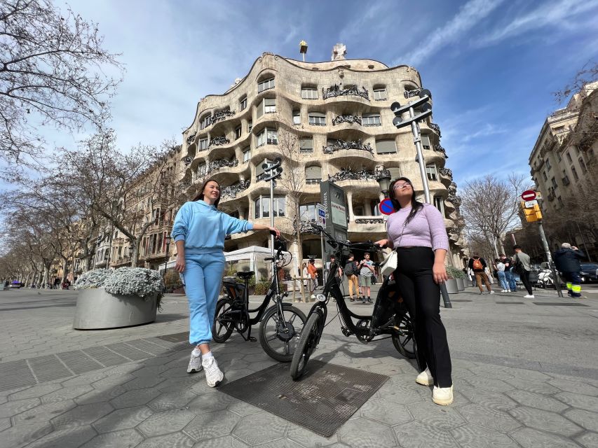Barcelona: Gaudi Guided E-Bike Tour - The guide can make or break the experience