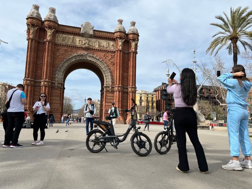 Barcelona: Gaudi Guided E-Bike Tour - Who should book this tour?