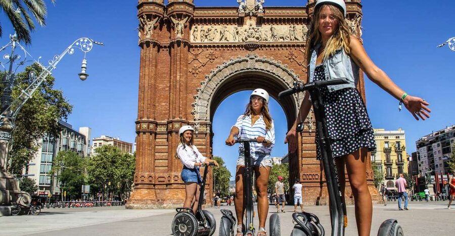 Barcelona: Gaudi Guided Segway Tour - Ciutadella Park adds shade and breathing room