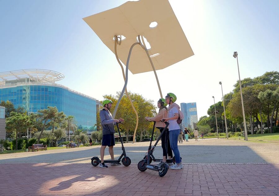 Barcelona: Gaudi Highlights Guided Tour by Electric Scooter - Arc de Triomf and Ciutadella Park