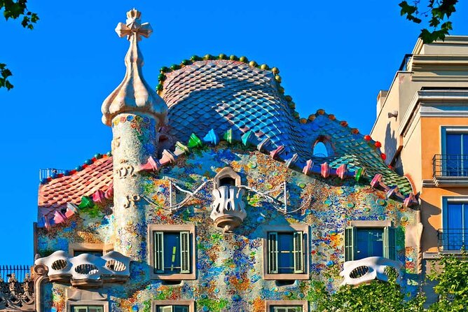 Barcelona Gaudi Houses Tour: Casa Vicens, Pedrera & Casa Batlló - The Passeig de Gràcia walk is part of the price