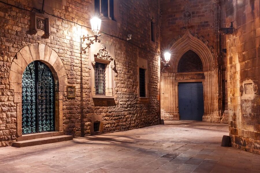 Barcelona: Gothic Quarter and Flamenco Show (Small Group) - Plaça Sant Jaume and Barcelona’s public life