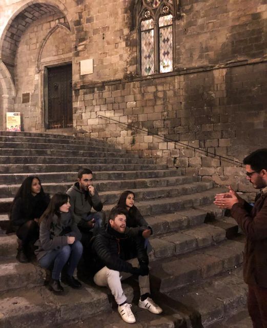 Barcelona: Gothic Quarter By Night Guided Walking Tour - King’s Square and the Weight of Royal Barcelona