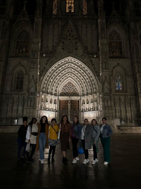 Barcelona: Gothic Quarter By Night Guided Walking Tour - The Jewish Quarter’s Narrow Lanes