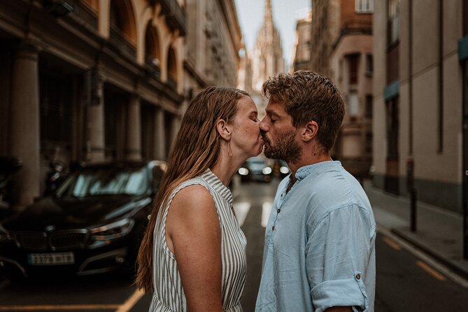 Barcelona Gothic Quarter cinematic photoshoot - Cinematic direction is the main reason to book