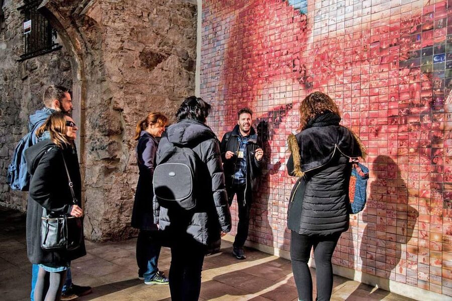 Barcelona: Gothic Quarter Gems Private Walking Tour - Borne Market and the Fossar de Les Moreres