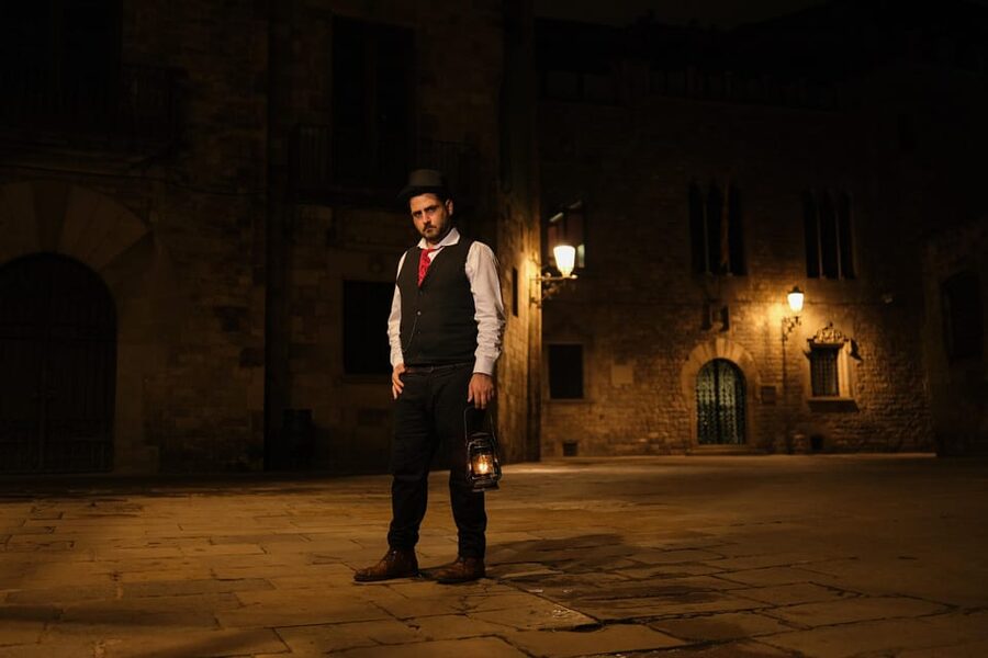 Barcelona: Gothic Quarter Night Walk Mysteries and Legends - Key points to know before booking
