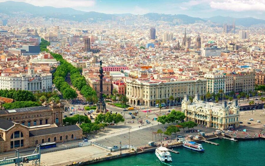 Barcelona: Gothic Quarter's Deepest Secrets Tour and Sangria - Barcelona Cathedral and the medieval lanes