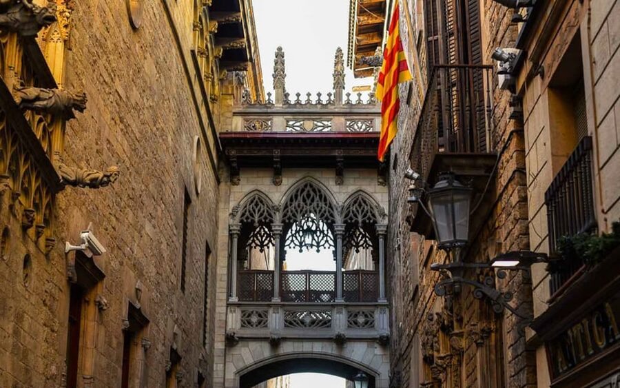 Barcelona: Gothic Quarter's Deepest Secrets Tour and Sangria - Timing, access, and booking details