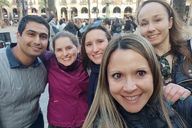 Barcelona Gothic Quarter Scavenger Hunt and City Highlights Walking Tour - Barcelona Cathedral and the Bishop’s Bridge