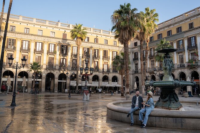 Barcelona Gothic Quarter Self-Guided Tour: Hidden Skull Route - Starting near Plaça Nova and the cathedral quarter