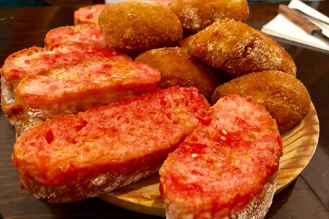 Barcelona Gothic Quarter VIP Tapas & Wine Tour - Through the Gothic Quarter and Jewish Quarter
