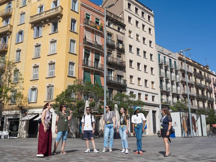 Barcelona: Gothic Quarter Walking Tour w/ Montjuïc Cable Car - Pace, comfort, and practical details