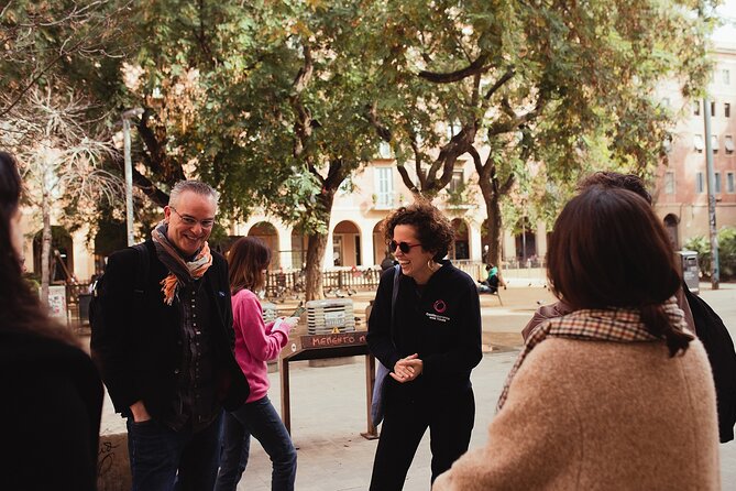 Barcelona : Gothic, Tapas, Churros & Vermouth - A quiet square with a darker past
