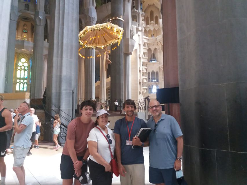 Barcelona: Guided Tour of Sagrada Familia - Why the Sagrada Família deserves a guided visit